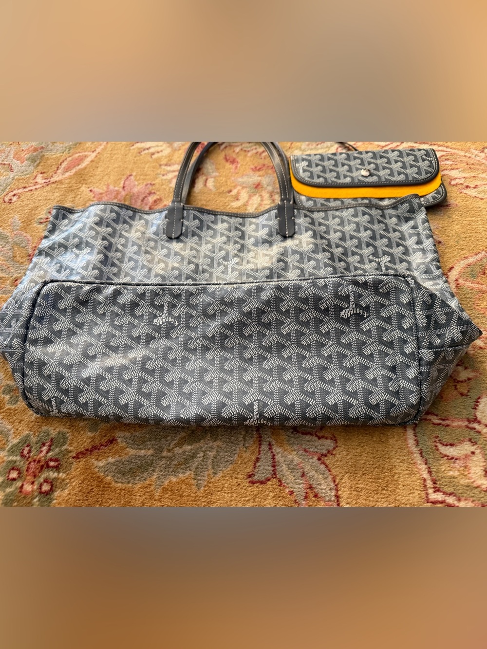 Authentic Full Set Goyard Saint Louis in Gray with Wallet - Picture 3 of 10